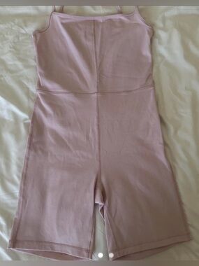Aritzia Wilfred Free Divinity 7” Romper Small